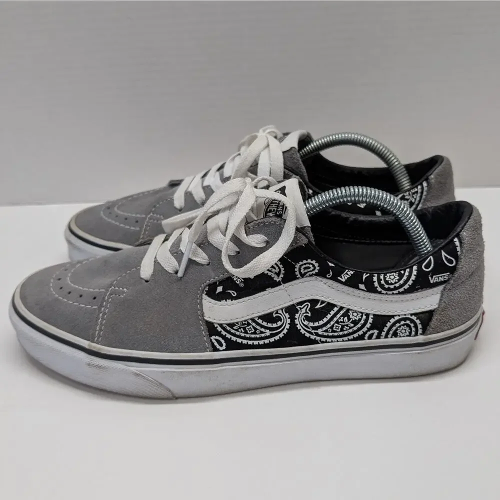 Women's Vans Sk8-Low Paisely Grey Suede Lace Up Skate Shoes Size 11
